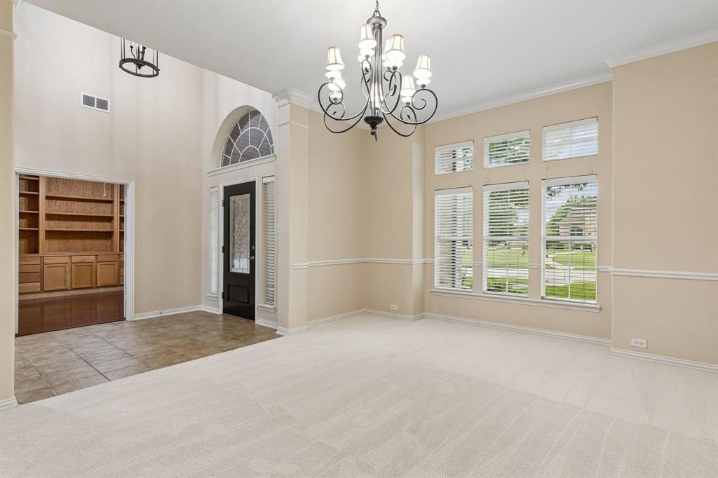 501 Cloud View Court Property Photo 5