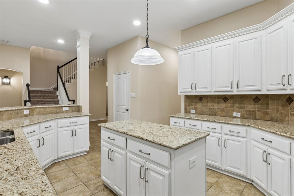 501 Cloud View Court Property Photo 13