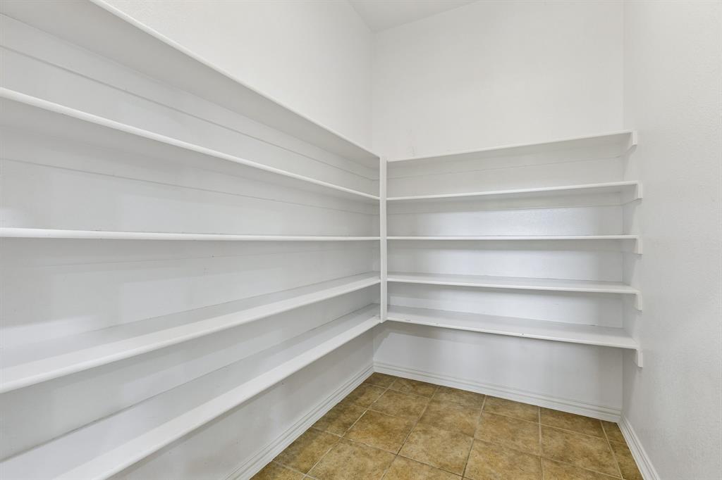 501 Cloud View Court Property Photo 15
