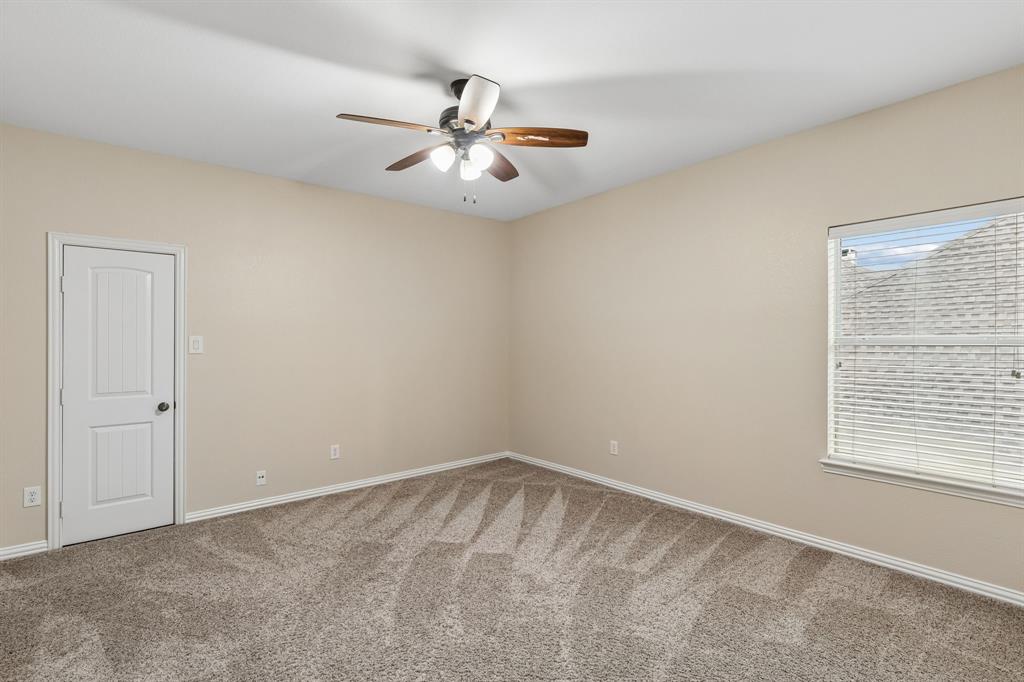 501 Cloud View Court Property Photo 29