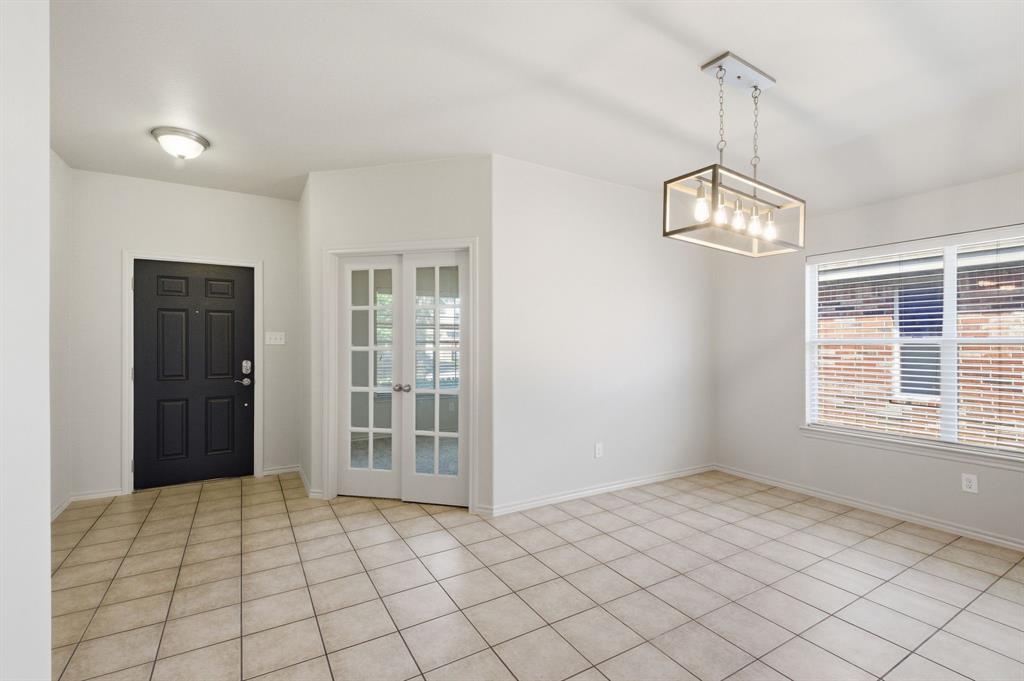 3037 Winding Meadow Trail Property Photo 4