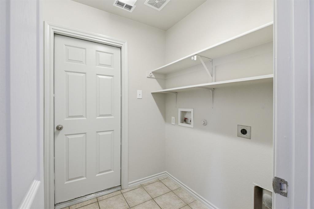 3037 Winding Meadow Trail Property Photo 16