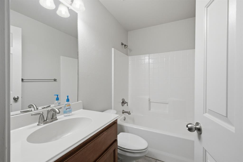 3037 Winding Meadow Trail Property Photo 17
