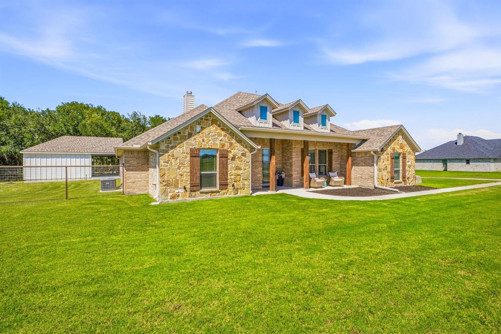 8681 Sari Strong Drive Property Photo 2