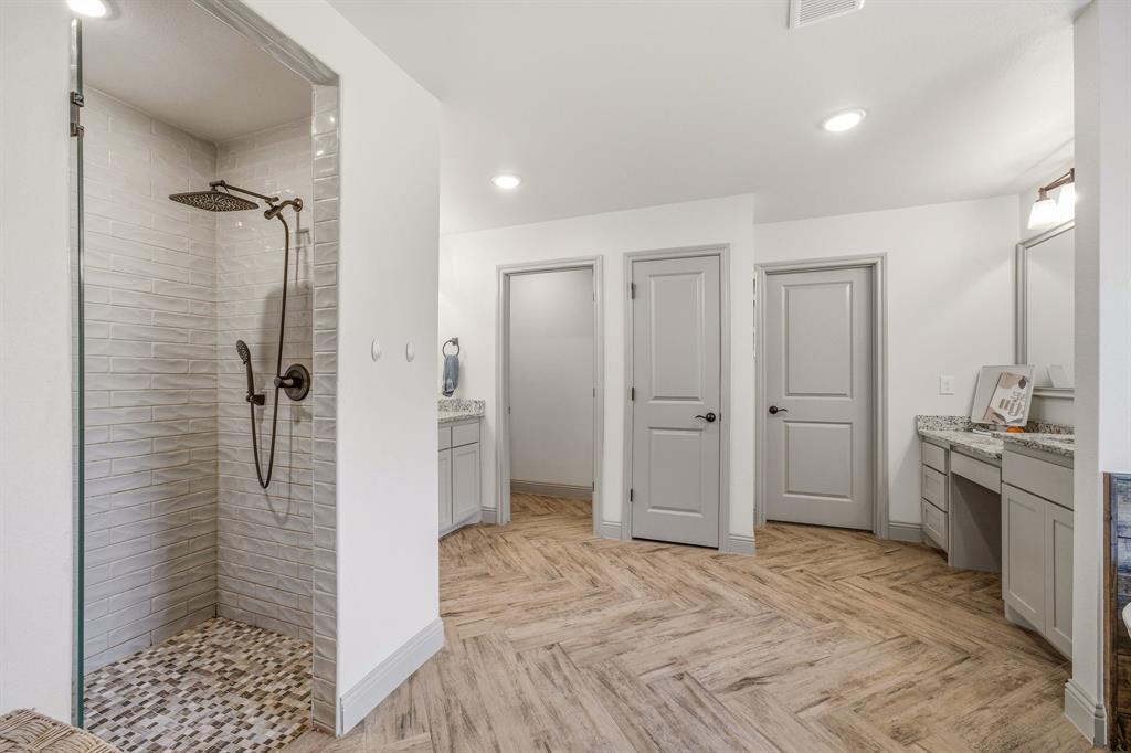 8681 Sari Strong Drive Property Photo 17