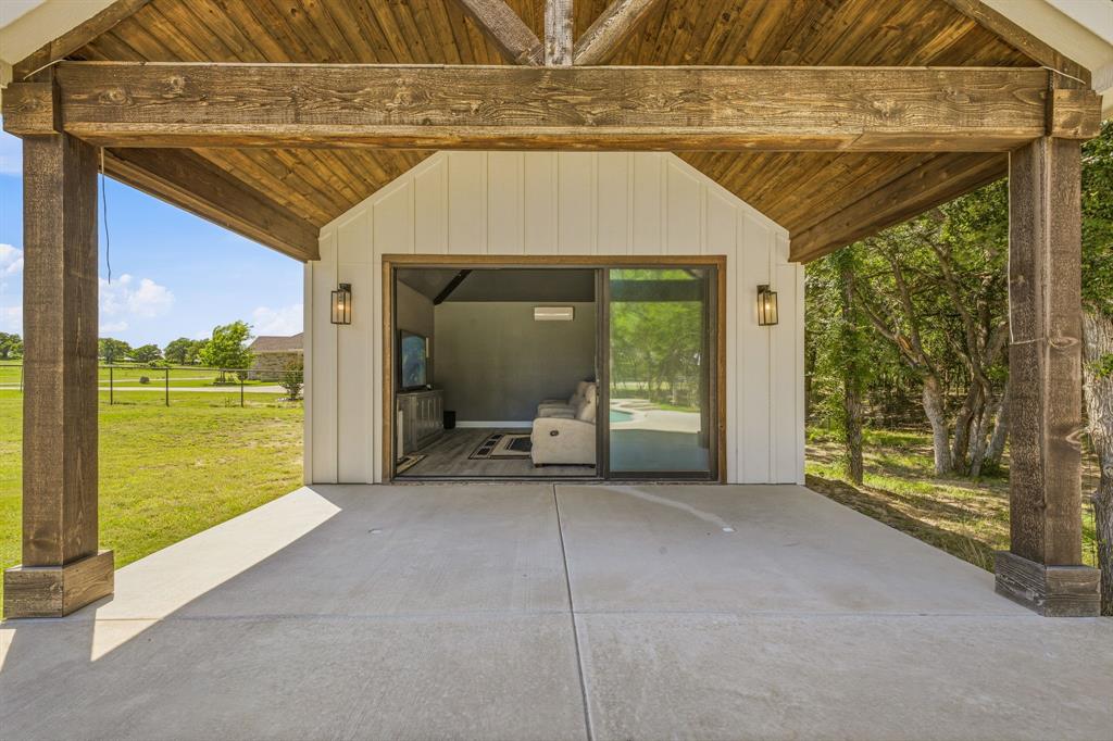 8681 Sari Strong Drive Property Photo 31