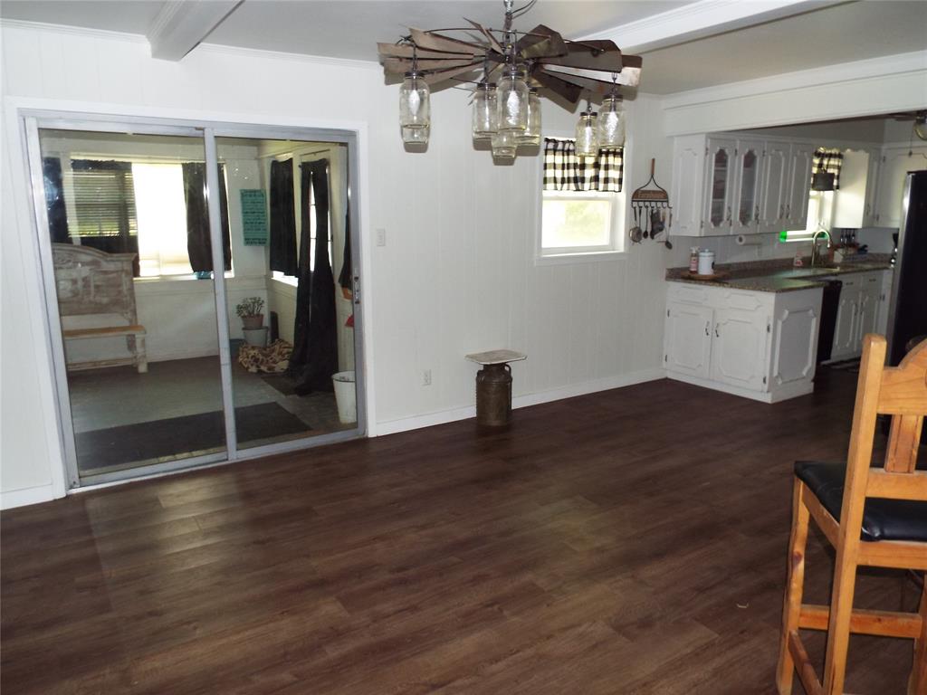 808 Shady Trail Property Photo 9