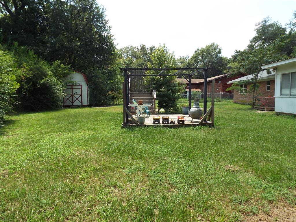 808 Shady Trail Property Photo 26