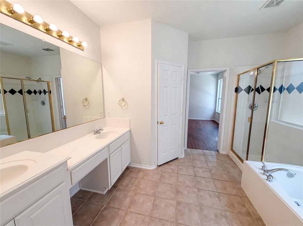1202 Mccormick Street Property Photo 13