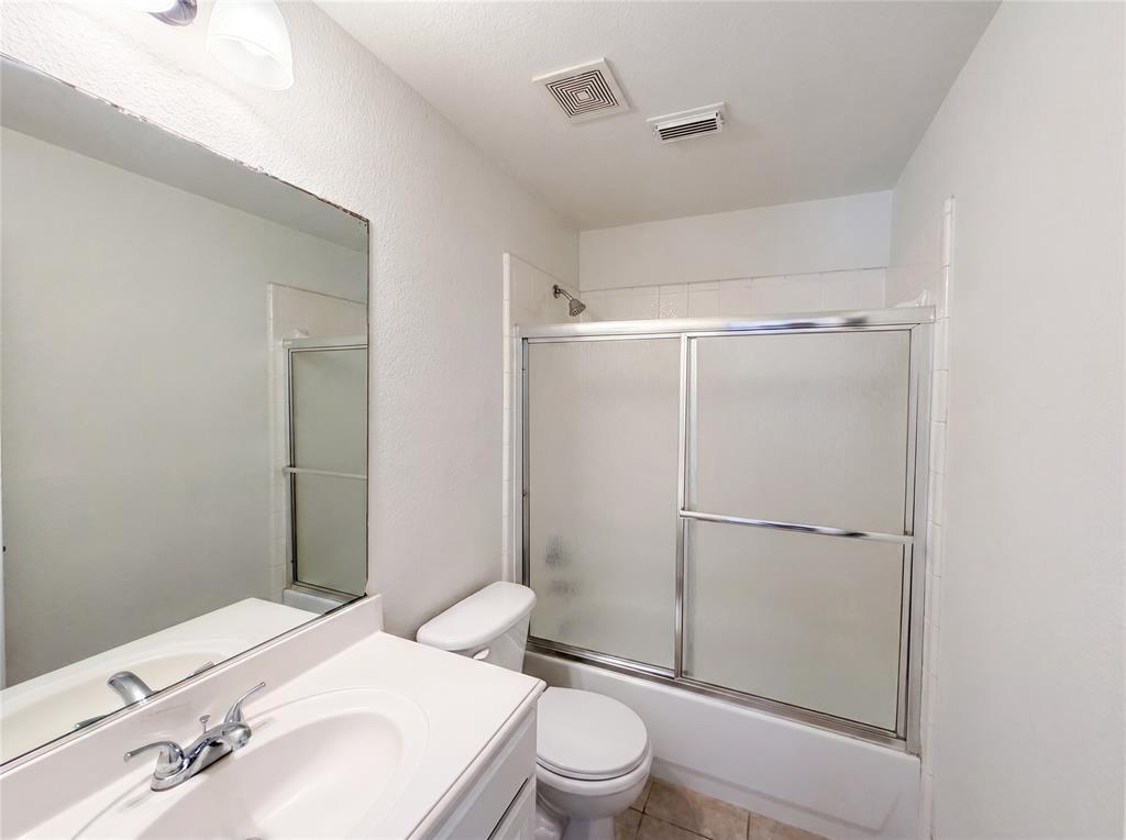 1202 Mccormick Street Property Photo 15