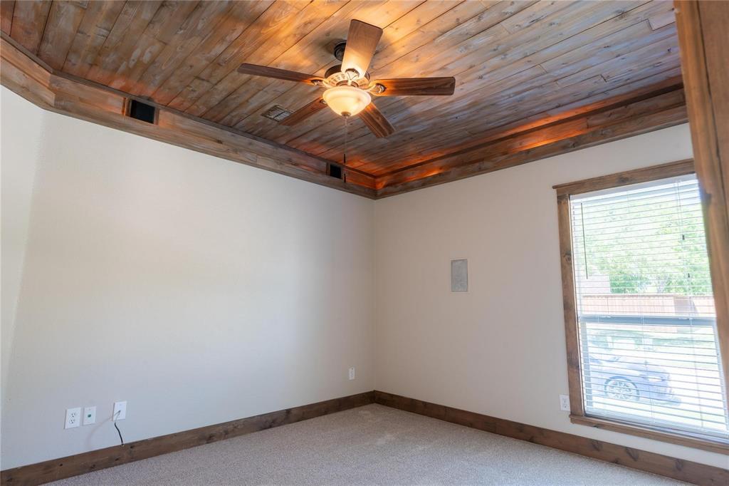 1609 Clearwater Drive Property Photo 4