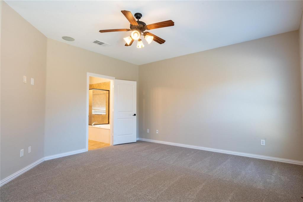 1609 Clearwater Drive Property Photo 9