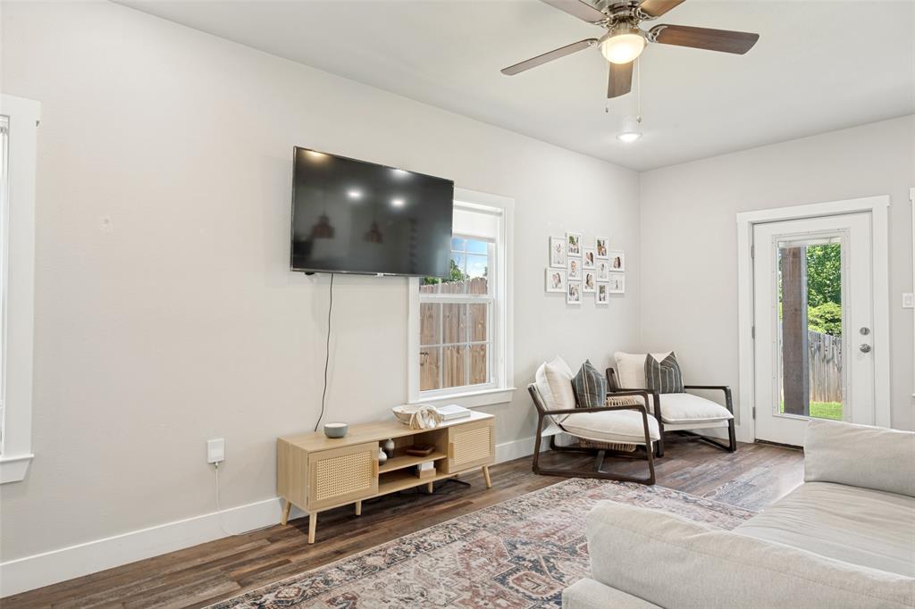 8442 Jay Street Property Photo 11