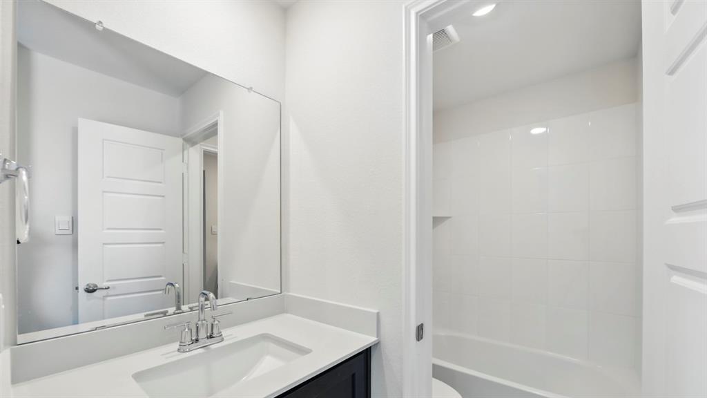 2101 Crockett Way Property Photo 1