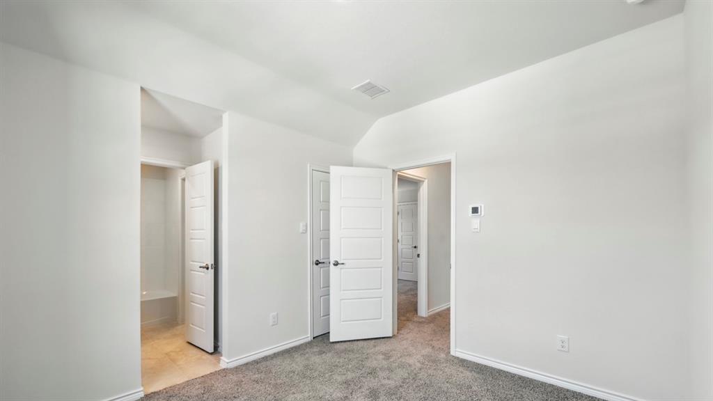 2101 Crockett Way Property Photo 7