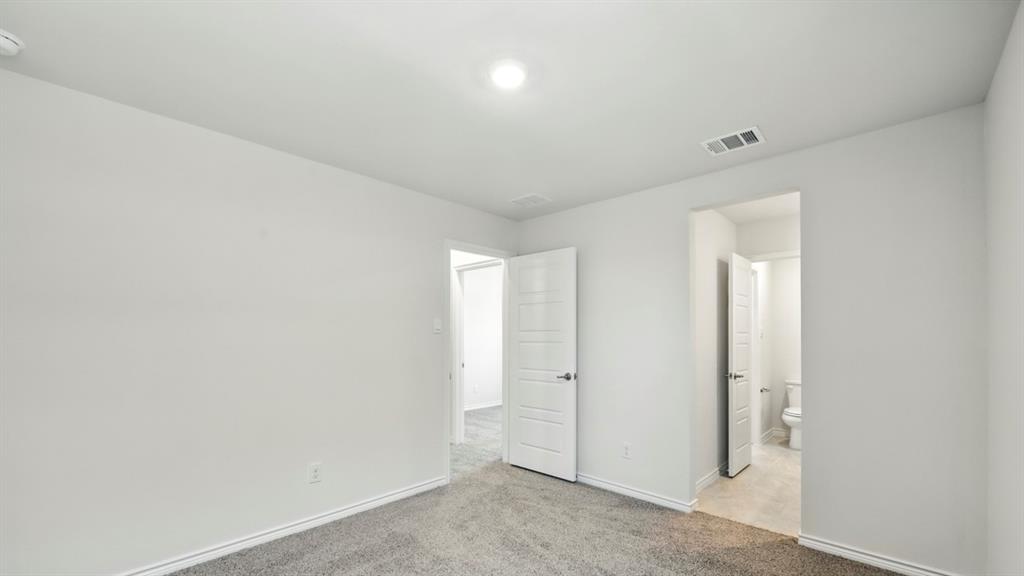 2101 Crockett Way Property Photo 11