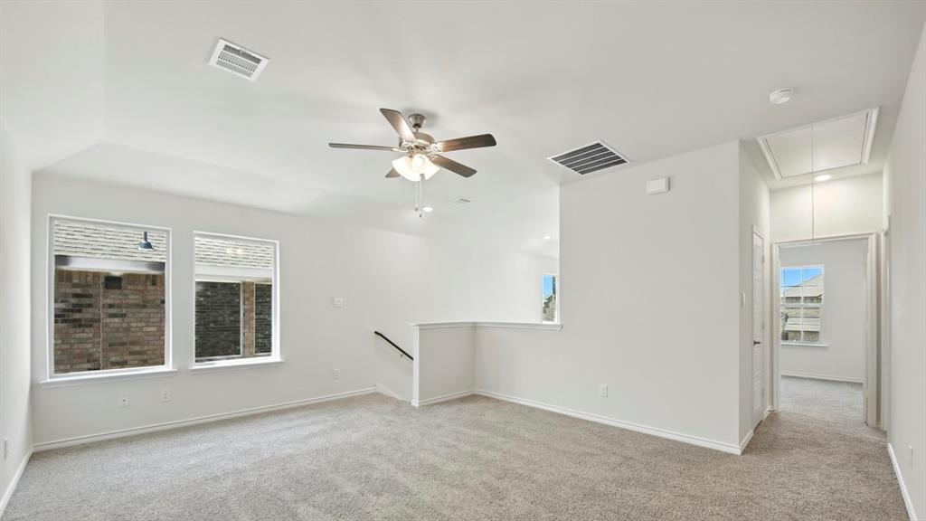 2101 Crockett Way Property Photo 17