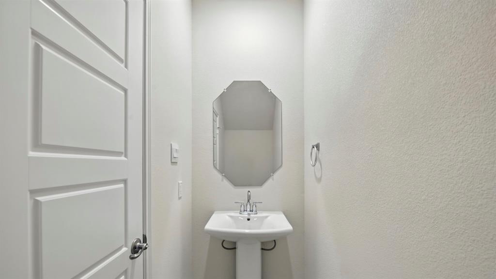 2101 Crockett Way Property Photo 20