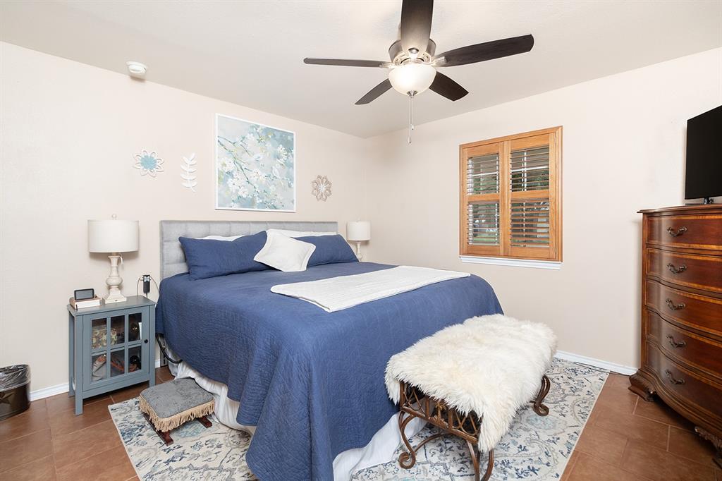 307 E Loop Drive Property Photo 16