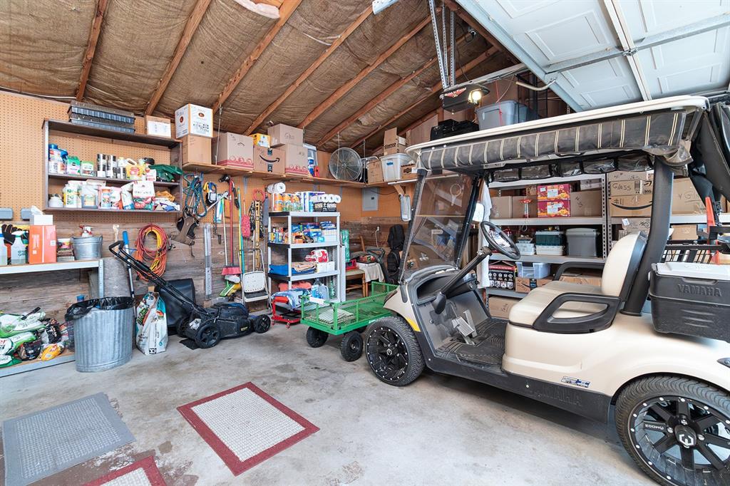 307 E Loop Drive Property Photo 19