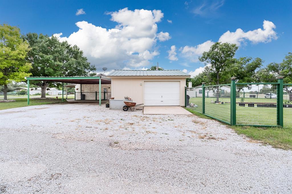 307 E Loop Drive Property Photo 25
