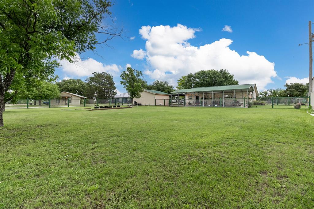 307 E Loop Drive Property Photo 29