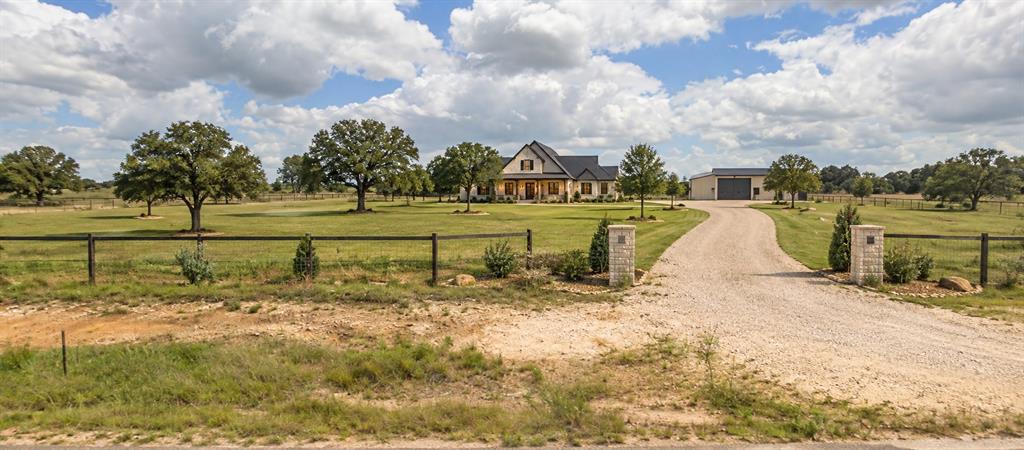 22 Creek Side Court Property Photo 3