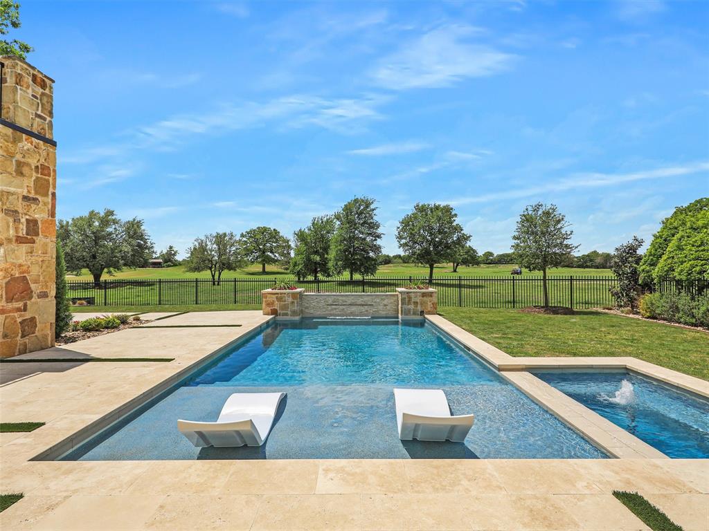 2320 Cedar Elm Terrace Property Photo 2