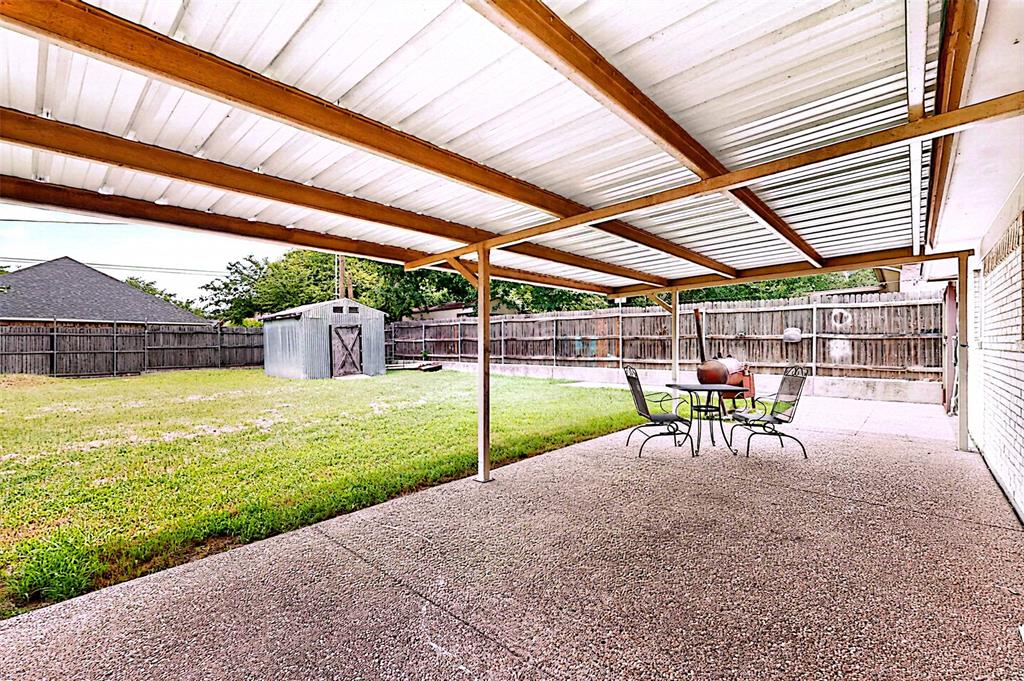 6600 Cervantes Avenue Property Photo 10