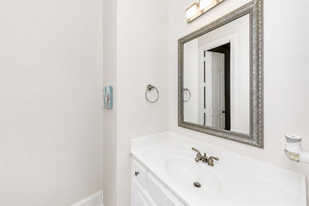 1105 Woodhaven Drive Property Photo 27
