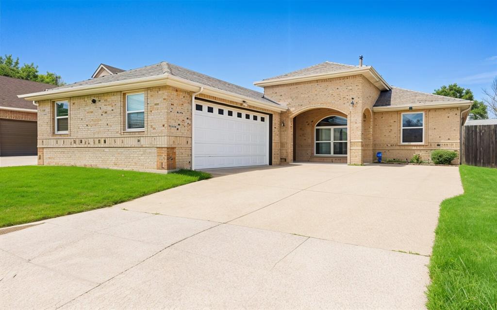 3807 Winding Road Property Photo 1