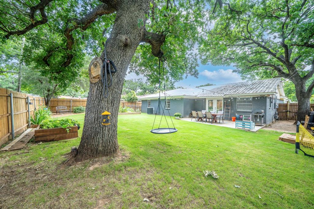 605 28th Avenue Property Photo 1