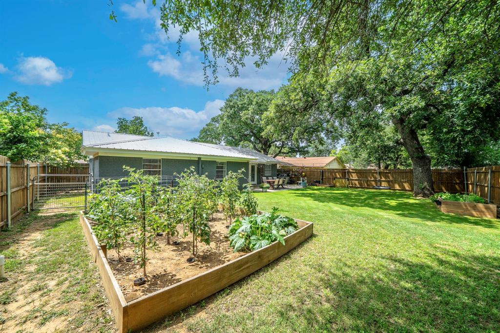 605 28th Avenue Property Photo 5