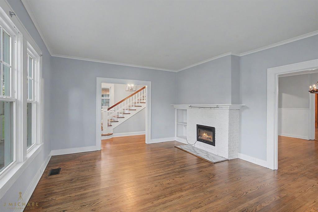 420 Forest Avenue Property Photo 8