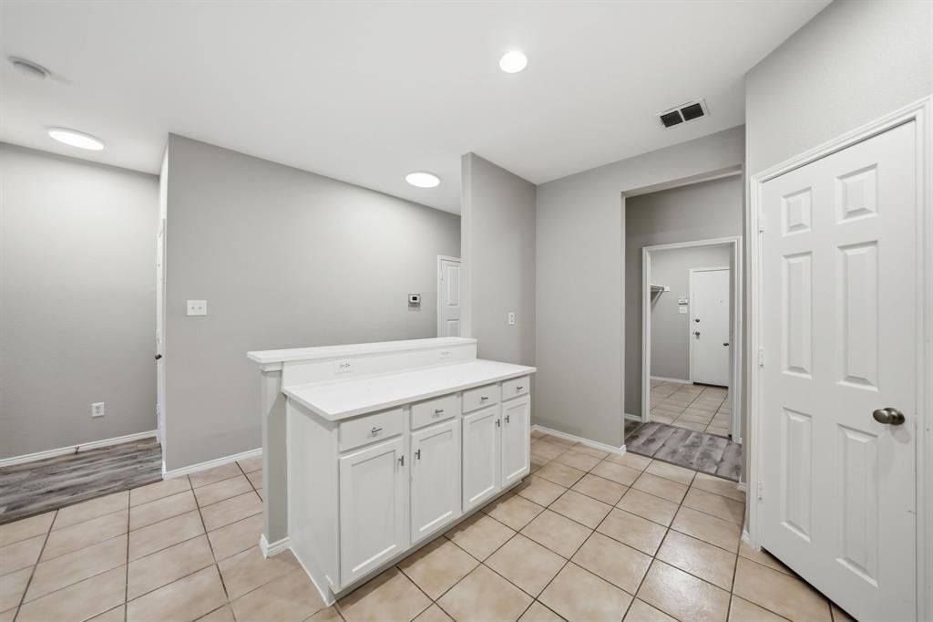5820 Rubblestone Drive Property Photo 12