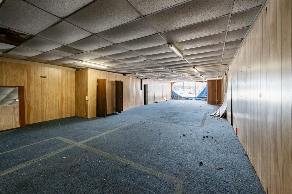 114 E Hamilton Street Property Photo 6