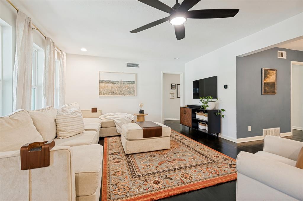 1618 Driftwood Drive Property Photo 8