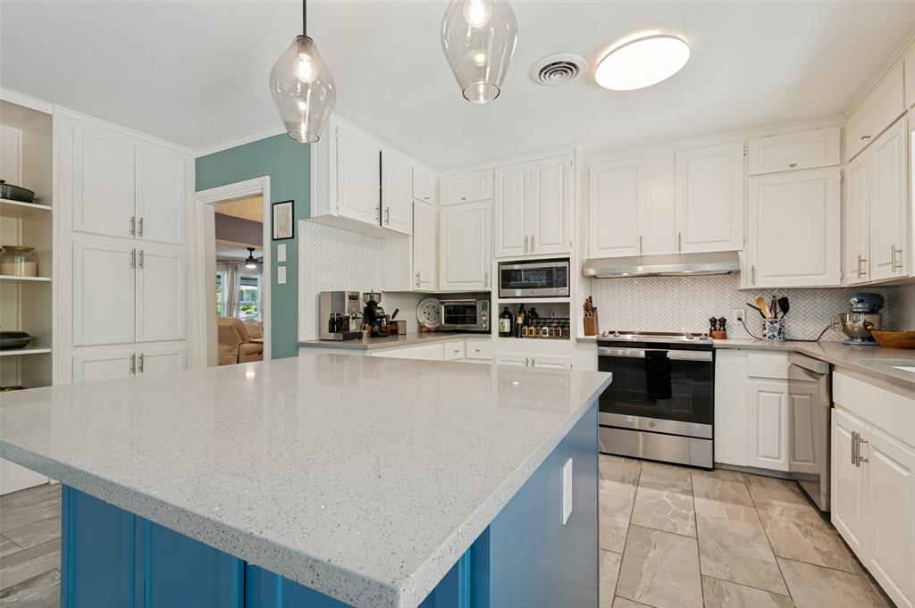1618 Driftwood Drive Property Photo 13