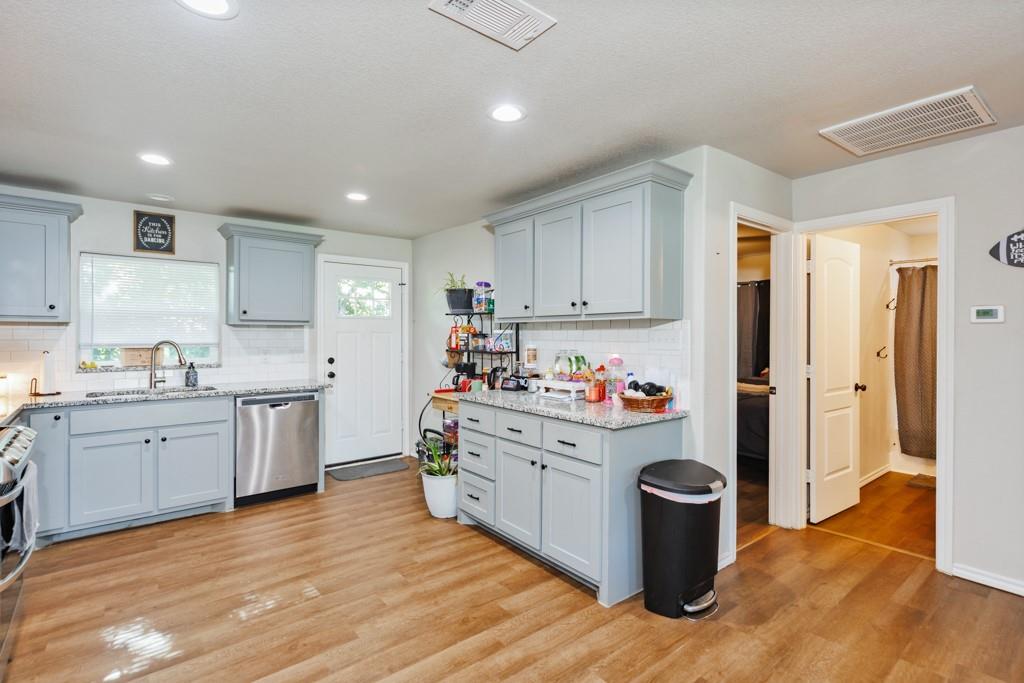 709 W Live Oak Street Property Photo 15