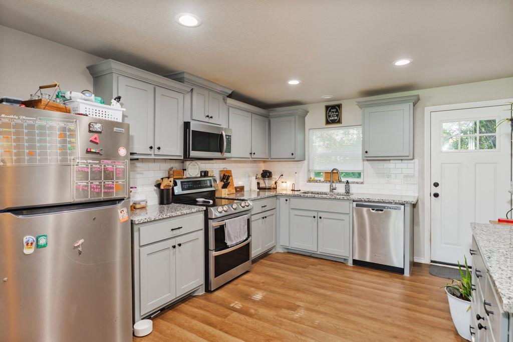 709 W Live Oak Street Property Photo 18