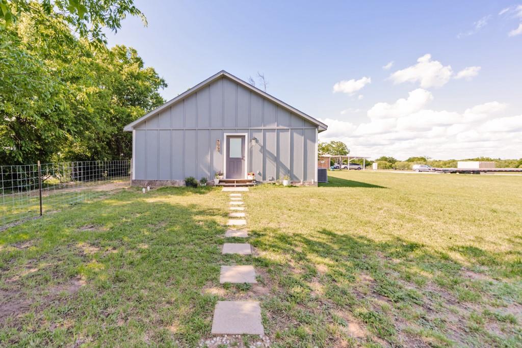 709 W Live Oak Street Property Photo 22