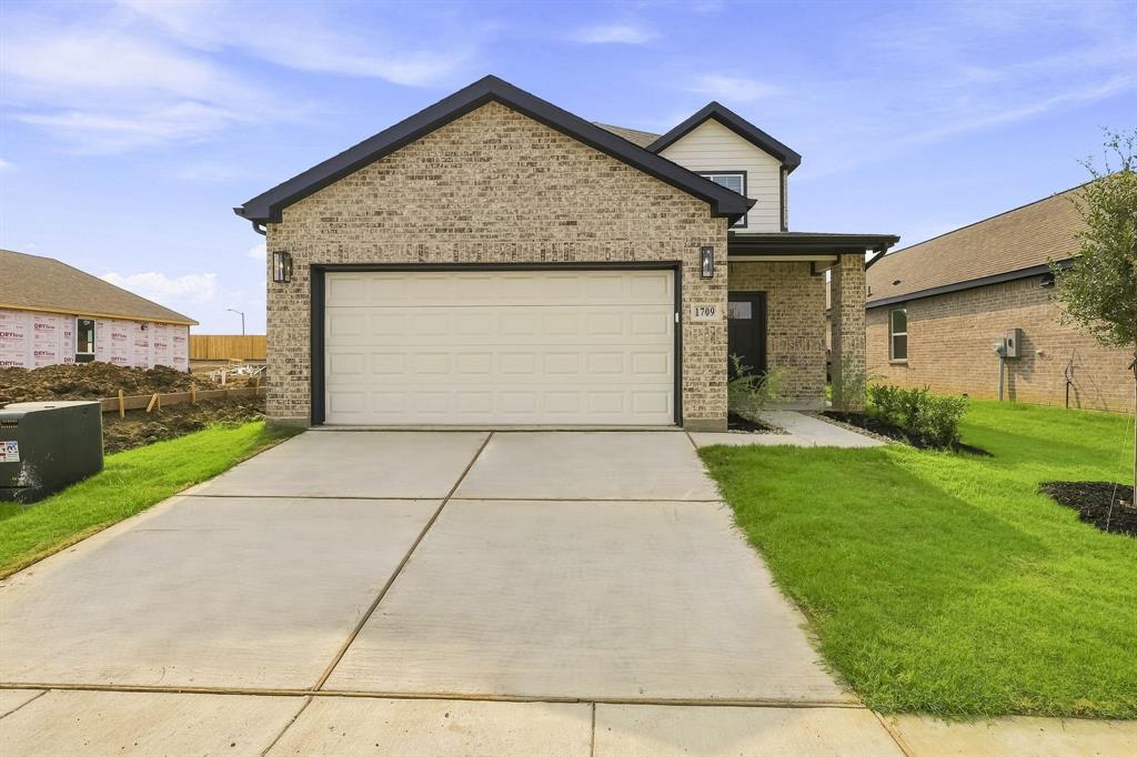 1709 Romans Road Property Photo 1