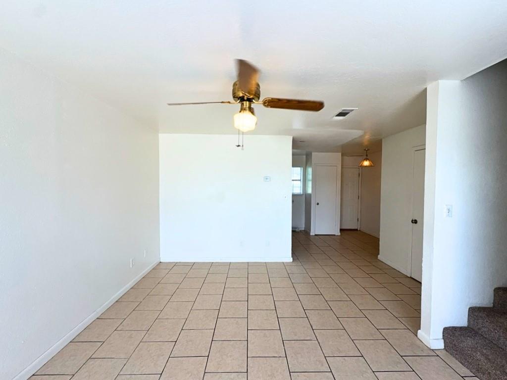 807 W Walnut Street C2 Property Photo 1