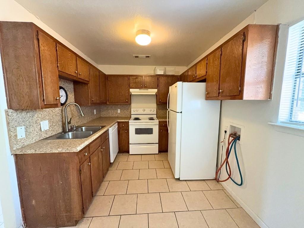 807 W Walnut Street C2 Property Photo 5