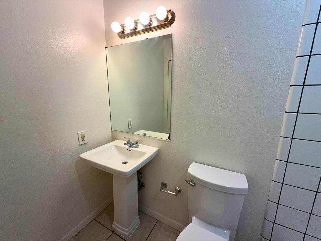 807 W Walnut Street C2 Property Photo 12