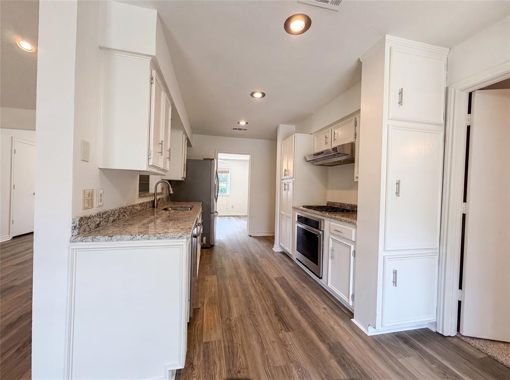 5719 Stage Line Drive Property Photo 9