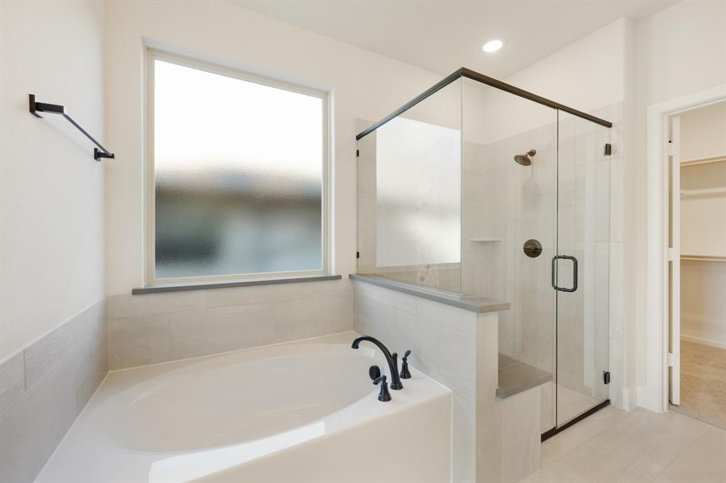 1040 Snowy Owl Drive Property Photo 17