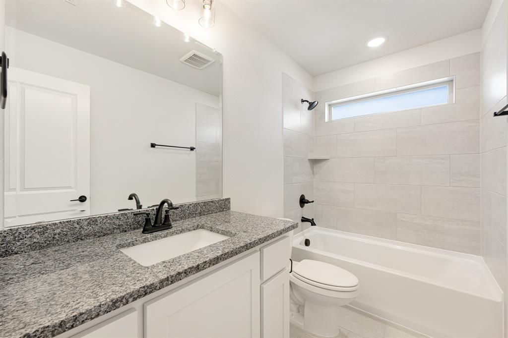 1040 Snowy Owl Drive Property Photo 27