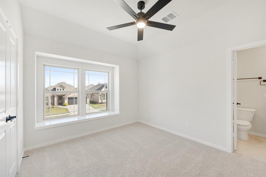 1040 Snowy Owl Drive Property Photo 28