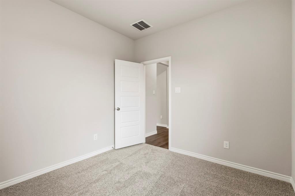 1707 Romans Road Property Photo 11